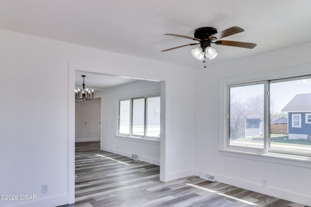 2031 S Murphy Avenue, Joplin, MO 64804