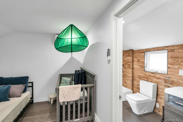 3 Maple Street, Glenwood Landing, NY 11547