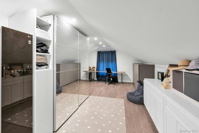 3 Maple Street, Glenwood Landing, NY 11547