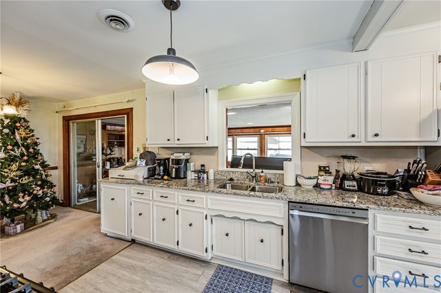 20413 Loyal Ave, Chesterfield, VA 23803