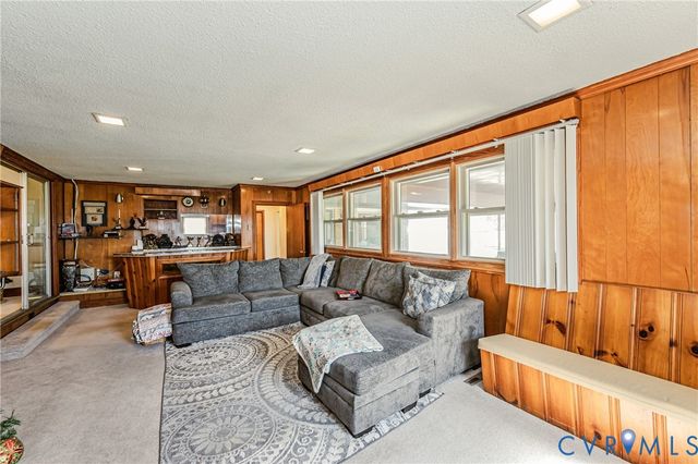 20413 Loyal Ave, Chesterfield, VA 23803