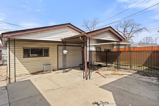 9232 S EGGLESTON Avenue, Chicago, IL 60620