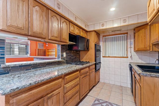 9232 S EGGLESTON Avenue, Chicago, IL 60620