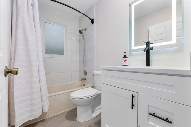 6762 Fern Place, Pompano Beach, FL 33063