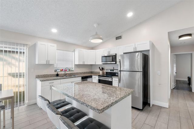 6762 Fern Place, Pompano Beach, FL 33063