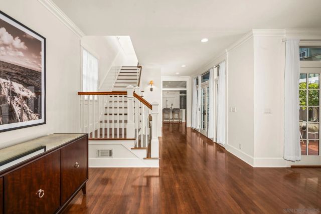 839 Pomona, Coronado, CA 92118