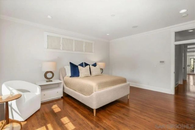 839 Pomona, Coronado, CA 92118