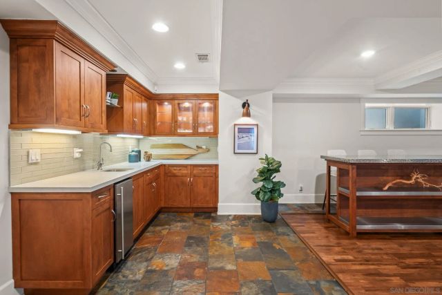 839 Pomona, Coronado, CA 92118