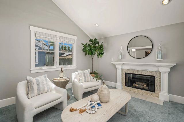 839 Pomona, Coronado, CA 92118