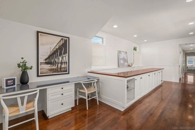 839 Pomona, Coronado, CA 92118