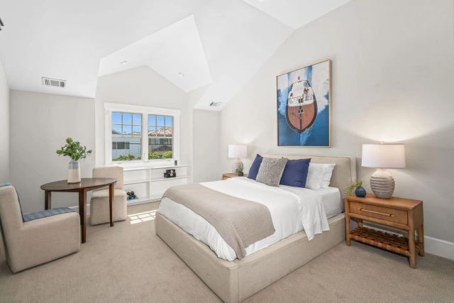 839 Pomona, Coronado, CA 92118