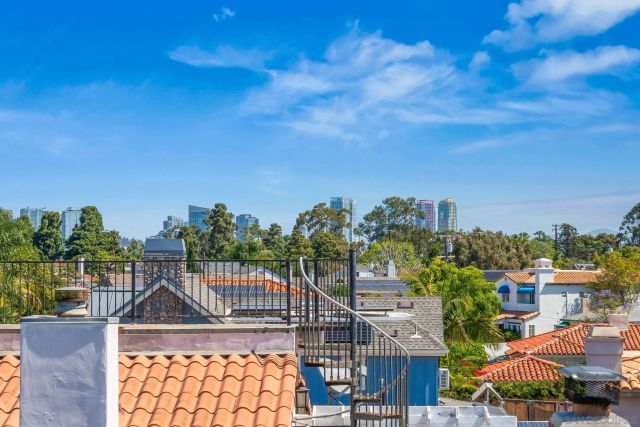 839 Pomona, Coronado, CA 92118