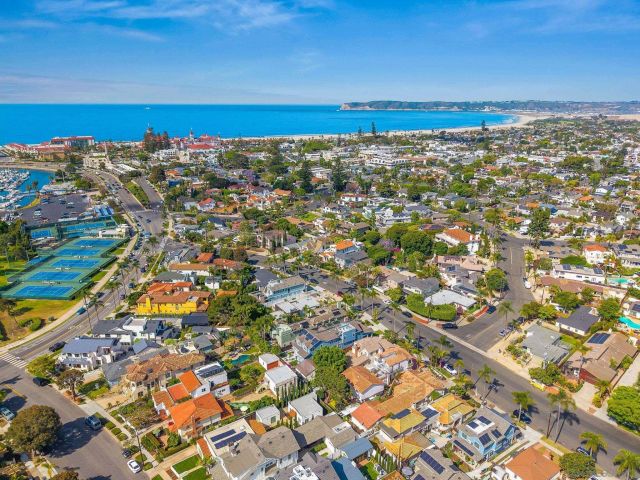 839 Pomona, Coronado, CA 92118