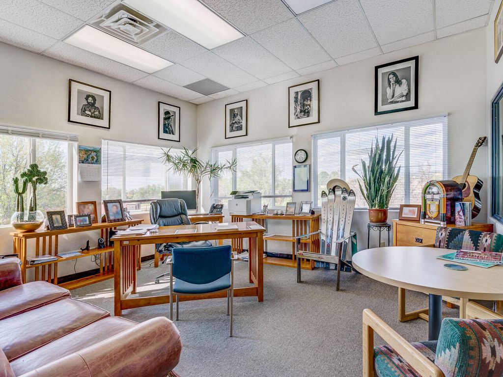 Image 12 of property listing at 2502 CAMINO ENTRADA, Santa Fe, NM 87507