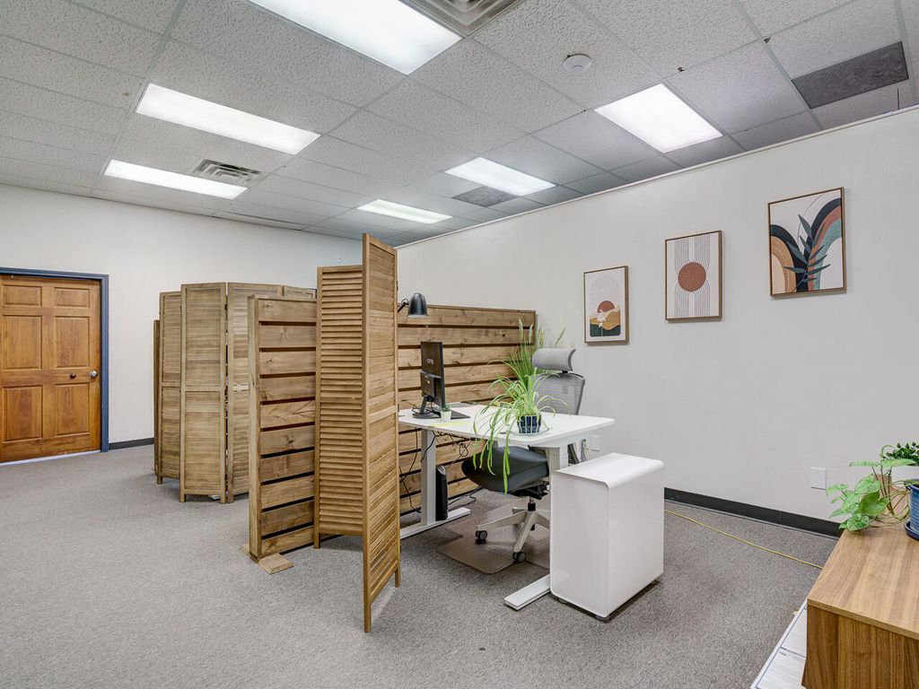 Image 14 of property listing at 2502 CAMINO ENTRADA, Santa Fe, NM 87507