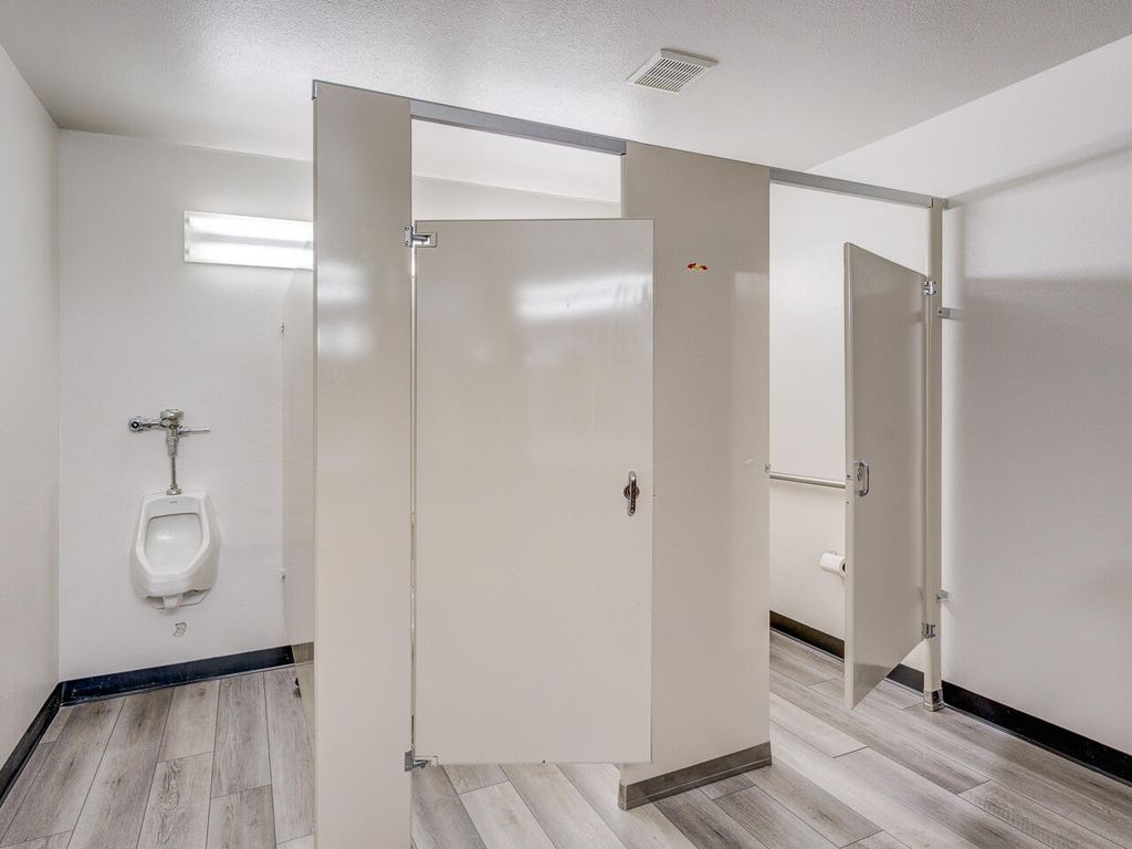 Image 20 of property listing at 2502 CAMINO ENTRADA, Santa Fe, NM 87507