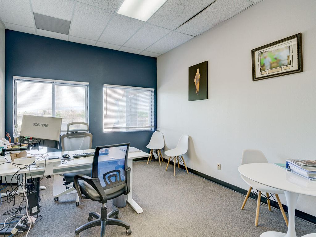 Image 9 of property listing at 2502 CAMINO ENTRADA, Santa Fe, NM 87507