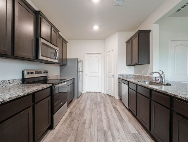 135 Bush Drive, Venus, TX 76084