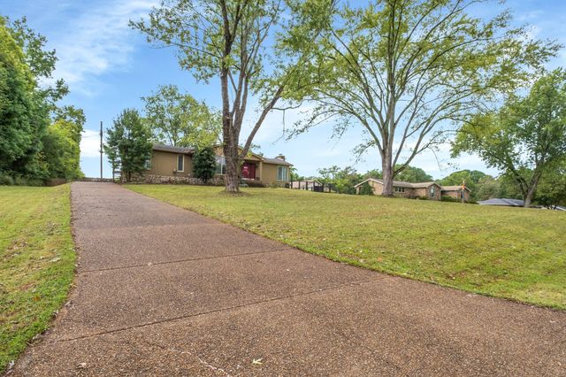 622 Oakwood Ter, Mount Juliet, TN 37122