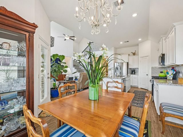 15014 Lake Shore Avenue, Mont Belvieu, TX 77523
