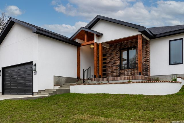 8227 OLD AUSTIN RD, Selma, TX 78154