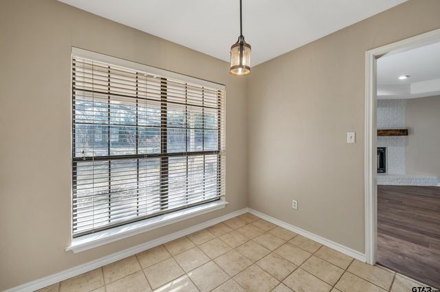 214 Stoneridge, Chandler, TX 75758