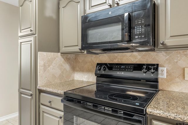 214 Stoneridge, Chandler, TX 75758