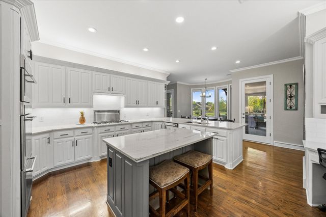 806 Eagle Pass, Heath, TX 75032