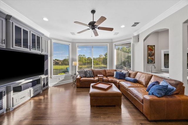 806 Eagle Pass, Heath, TX 75032