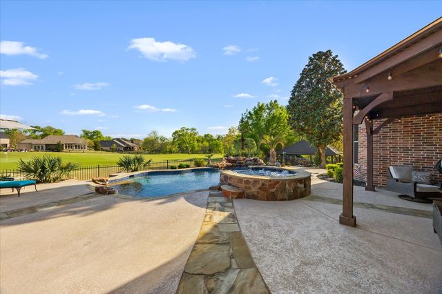 806 Eagle Pass, Heath, TX 75032