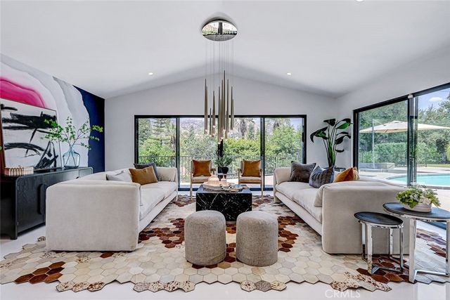 832 N Oceanbluff Avenue, San Dimas, CA 91773