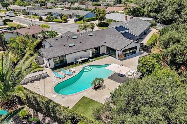 832 N Oceanbluff Avenue, San Dimas, CA 91773