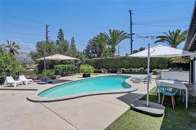832 N Oceanbluff Avenue, San Dimas, CA 91773
