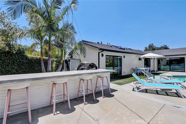 832 N Oceanbluff Avenue, San Dimas, CA 91773