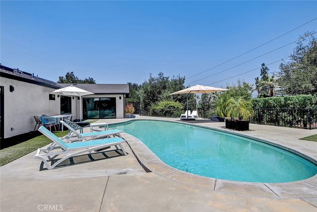 832 N Oceanbluff Avenue, San Dimas, CA 91773