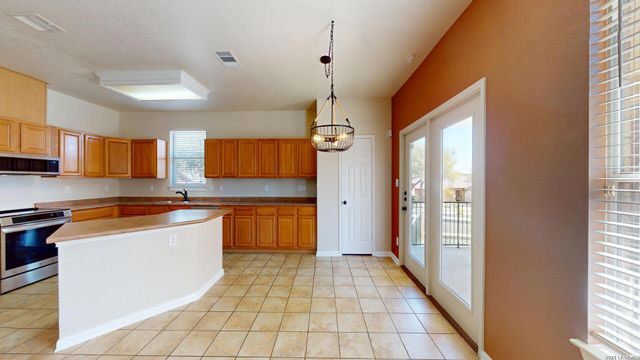 101 Springtree Cliff, Cibolo, TX 78108