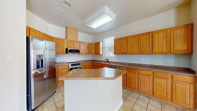 101 Springtree Cliff, Cibolo, TX 78108