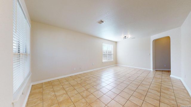 101 Springtree Cliff, Cibolo, TX 78108