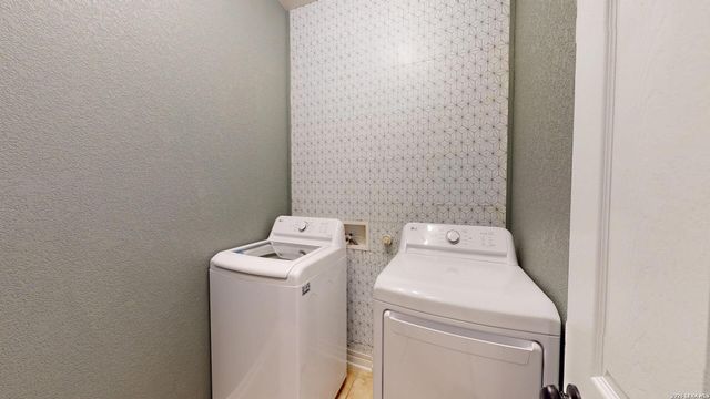 101 Springtree Cliff, Cibolo, TX 78108