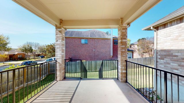 101 Springtree Cliff, Cibolo, TX 78108