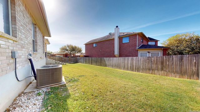 101 Springtree Cliff, Cibolo, TX 78108