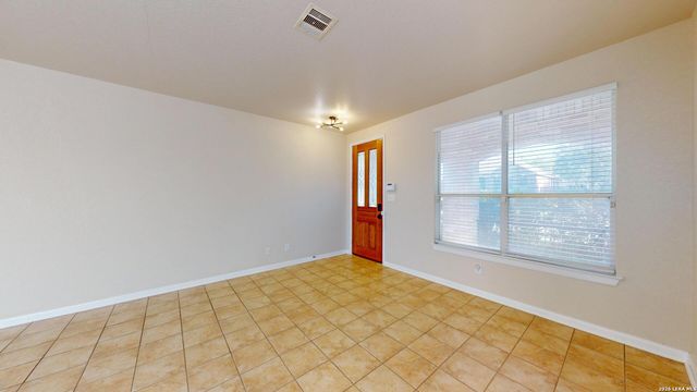 101 Springtree Cliff, Cibolo, TX 78108