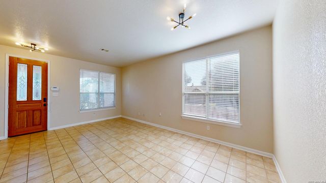 101 Springtree Cliff, Cibolo, TX 78108