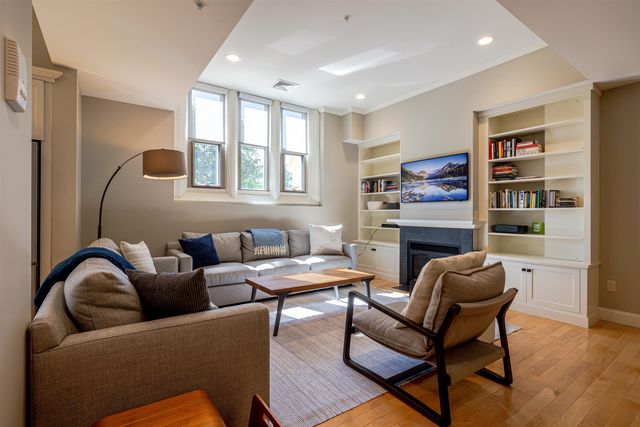 54 Pleasant St Unit 7, Concord, NH 03301