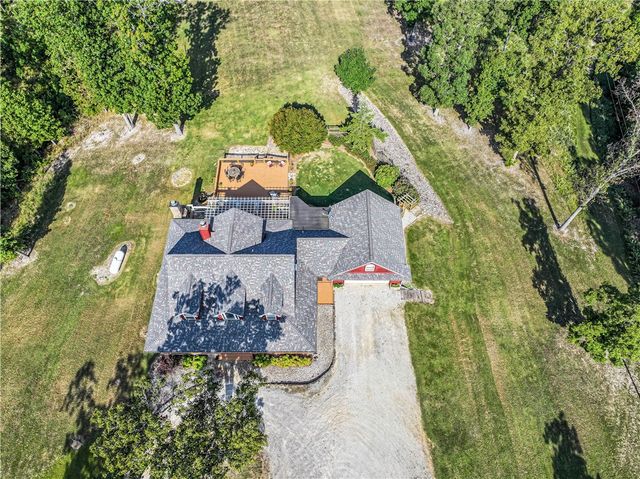 520 County Road 1144, Eureka Springs, AR 72632