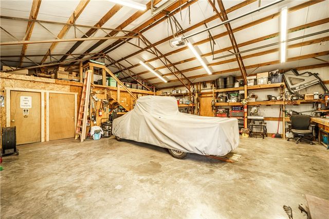 520 County Road 1144, Eureka Springs, AR 72632