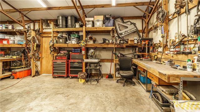 520 County Road 1144, Eureka Springs, AR 72632