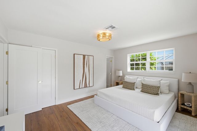 5611 NE 16th Avenue, Fort Lauderdale, FL 33334