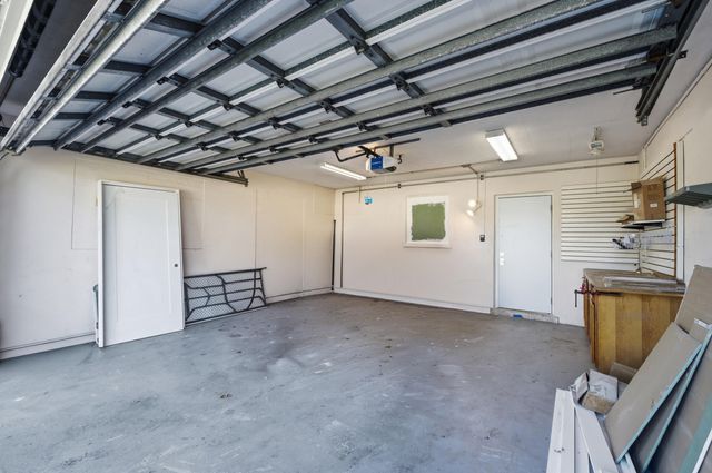 5611 NE 16th Avenue, Fort Lauderdale, FL 33334