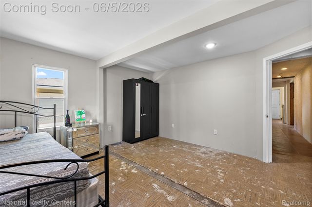 23284 Almira Street, Southfield, MI 48033